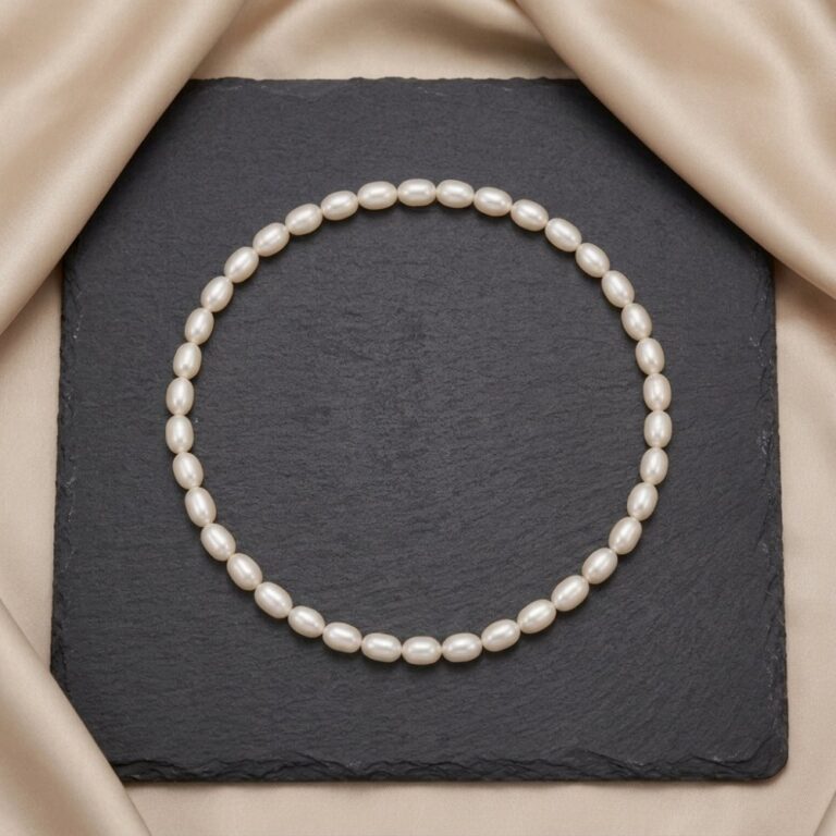 Necklaces AAA Grade Rice-Shaped Oval Freshwater Pearl Necklace with Silver Clasp